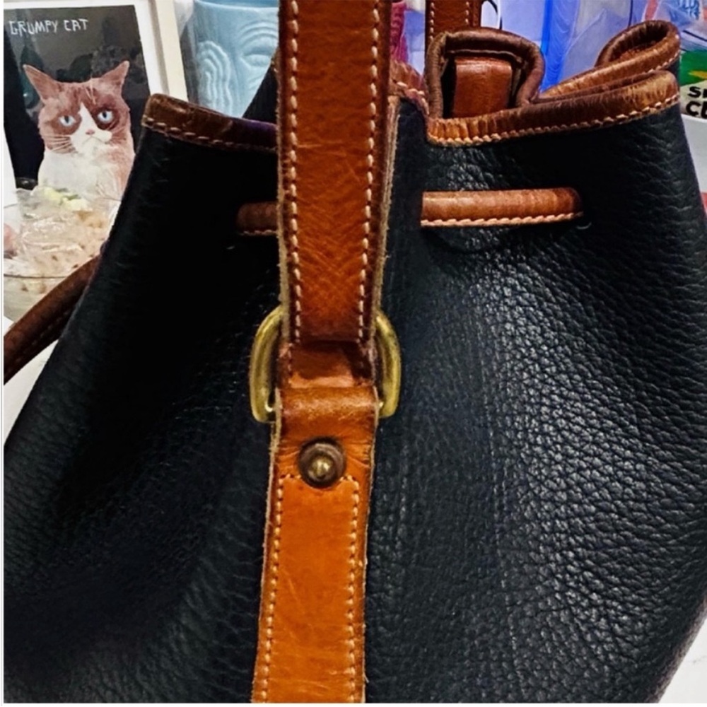 Vintage Dooney & Bourke Navy Blue & Tan Leather Drawstring
Bucket Bag - Picture 3 of 6